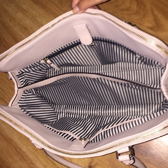 Kate Spade Tote - Picture 3 of 4